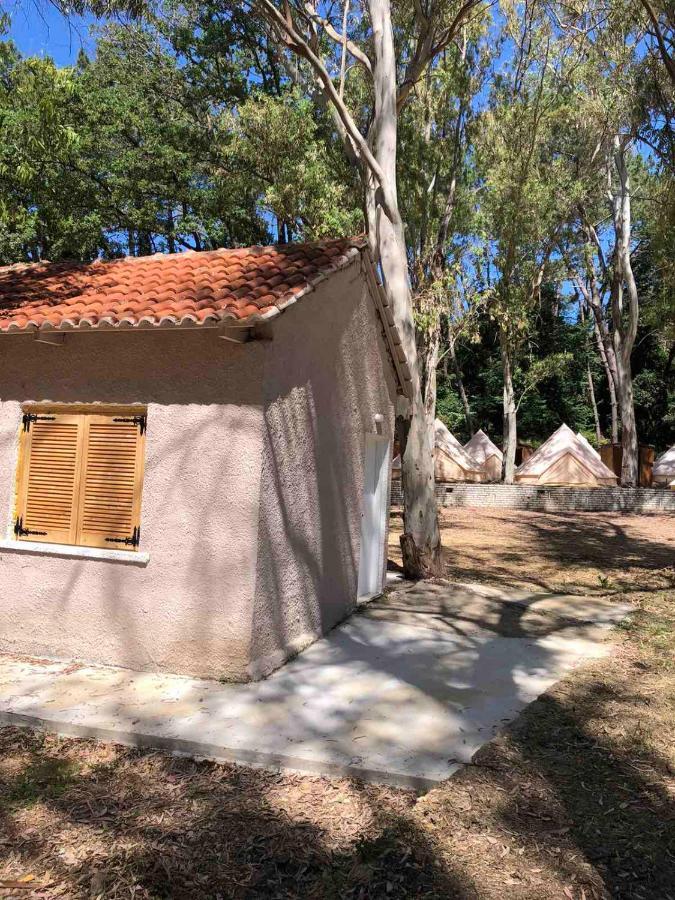Burano Camping Beach-Bar Nea Thesi Bagian luar foto