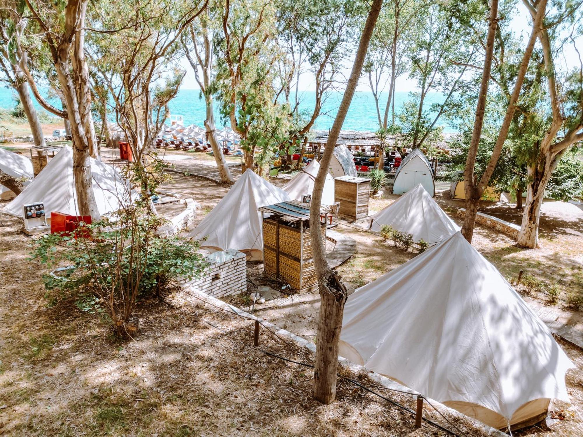Burano Camping Beach-Bar Nea Thesi Bagian luar foto