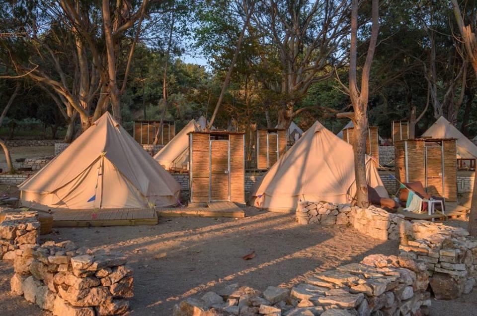 Burano Camping Beach-Bar Nea Thesi Bagian luar foto