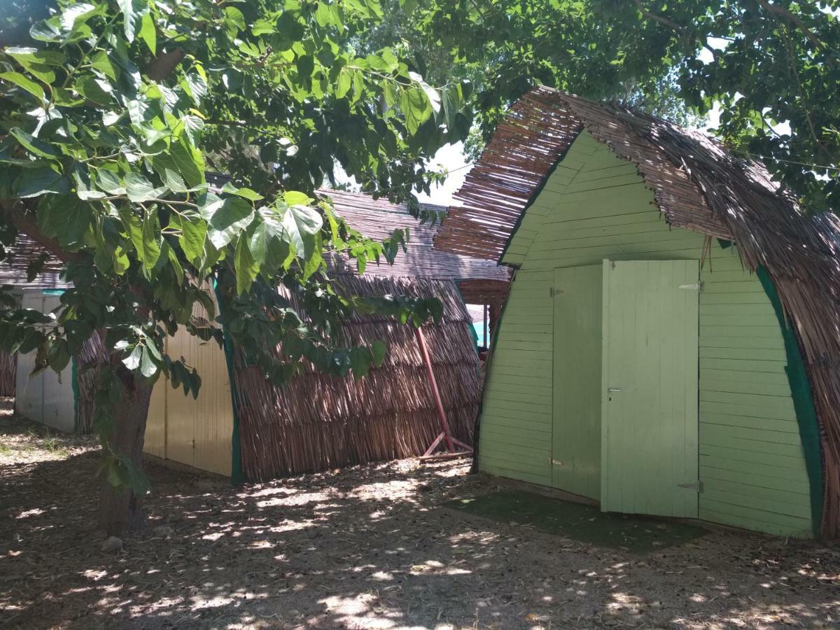 Burano Camping Beach-Bar Nea Thesi Bagian luar foto
